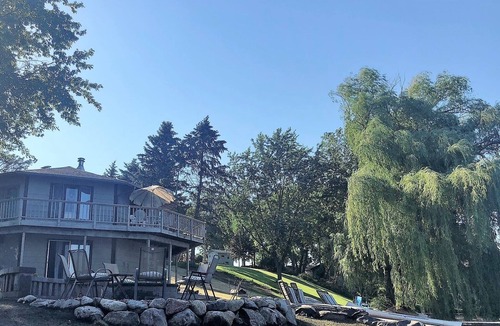 Annandale House | Cape Cod Style lake home with beach front - only 1 hour from Minneapolis MN.