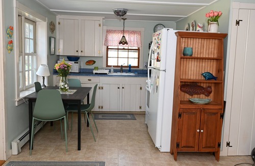 North Eastham Cottage | Cape Cottage with 5 beds, large deck, and less than 10 minute walk to the beach!