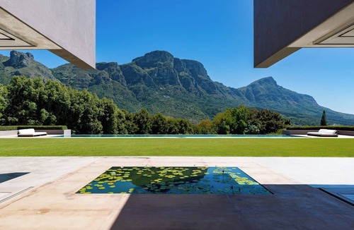 Lagoon Beach Apartment | CAPE HEIGHTS