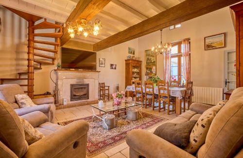 Thenac House | CAPE - maison avec piscine et jacuzzi