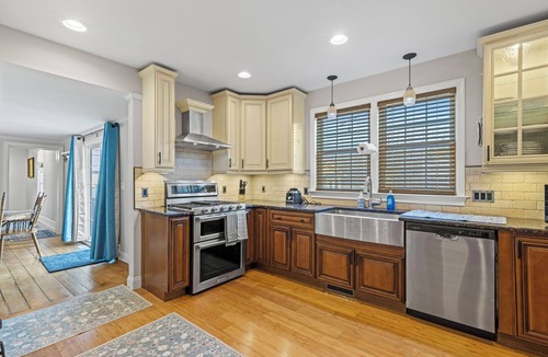 Lower Township Villa | Cape May Reserve: 5BR/5.5BA Ensuites, Private Cottage, Dog Friendly,Pool in June