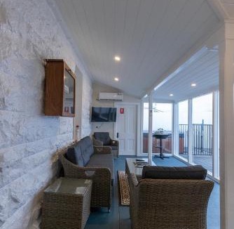 Portland West House | Cape Nelson Lighthouse