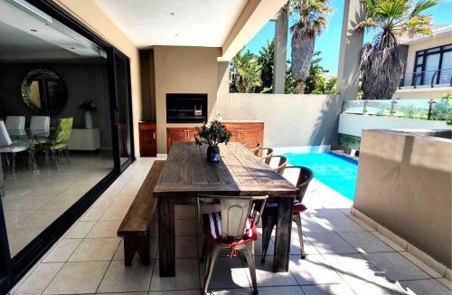 Sunset Beach Villa | Cape Town Sunset Beach Luxury Beachfront Villa