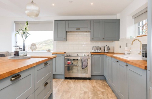 Pistyll Cottage | CAPEL BETHANIA, family friendly, character holiday cottage in Nefyn