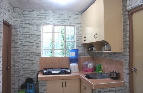 Tagbilaran Hostel | Capitol Backpackers Apartment - Hostel