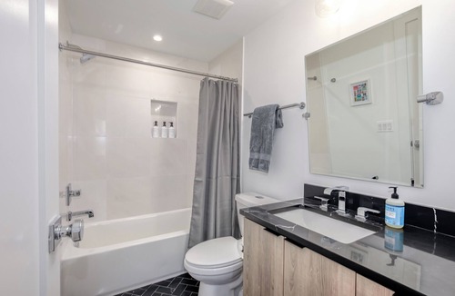 Southeast Apartment | Capitol Hill Suites - Unit 9