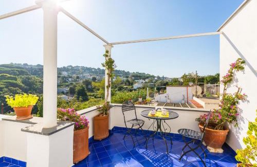 Tiberio Villa | Capri Turquoise