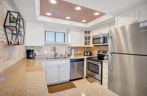 St. Pete Beach Condo | 🌴 Caprice Resort Unit #304 – Renovated Gulf Front Retreat for Four Guests