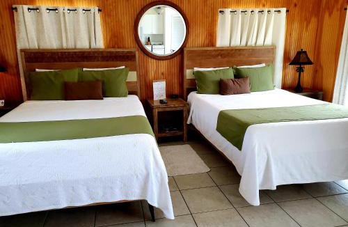 Marathon Resort | Captain Pip's Marina & Hideaway
