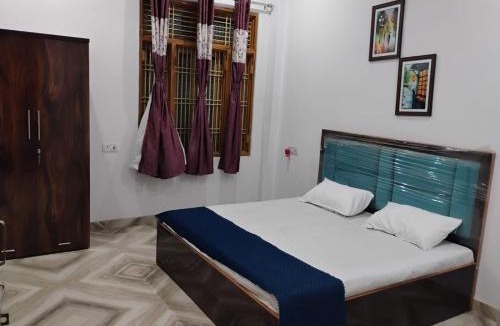Chandauli Apartment | Captain's Deck