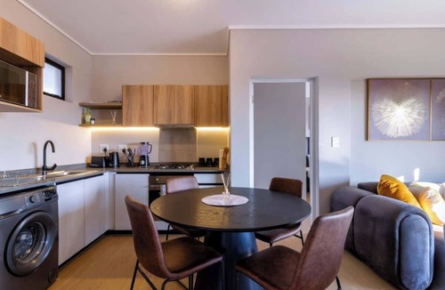 Greater Johannesburg Metropolitan Area Apartment | Captain's Hideaway - Executive One Bedroom Suite