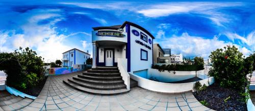 Baleal Hostel | Captain's Log House