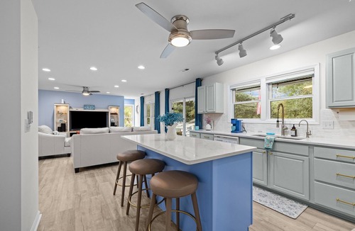 Atlantic Beach House | Captain’s Quarters - Private Beach Access!