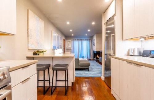 Eastport House | Captains Quarters Waterfront & Pool