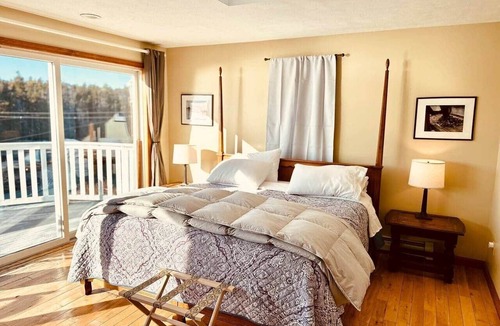 West Point House | Captains Watch: A Coastal Escape