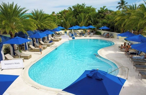 Captiva Hotel | Captivating 1BR Cottage w/Porch | Outdoor Swimming Pools | Free Parking