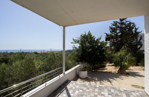 Agios Theodoros House | Captivating 2-bed House
