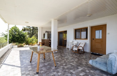 Agios Theodoros House | Captivating 2-bed House