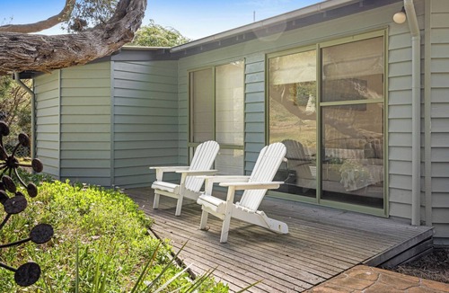 Blairgowrie House | CAPTIVATING CENTENARY BEACH HOUSE IN BLAIRGOWRIE