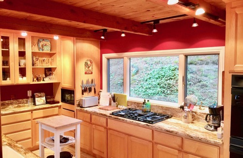 Muir Beach House | Captivating Muir Beach Home With Sweeping Views and Fast/Stable Wireless Wifi