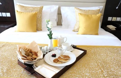 Al-Fujairah Hotel | Captivating Ocean Views from Balcony in a Cozy Beachfront Room