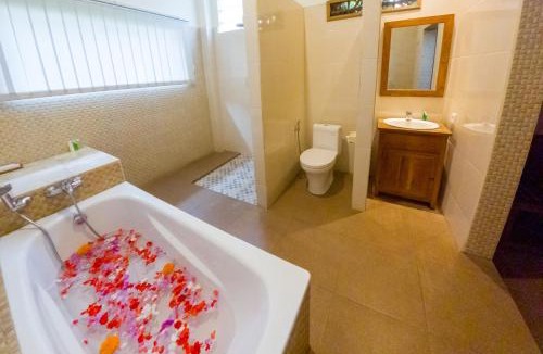 Ubud City-Centre Villa | Capung Cottages