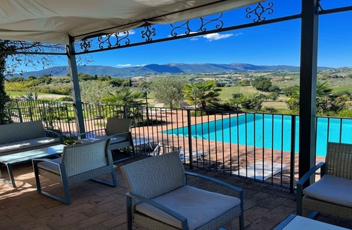 Spoleto Villa | Car unnecessary - 0.7 kms to Spoleto centre - 1 hr Rome - SLPS 20