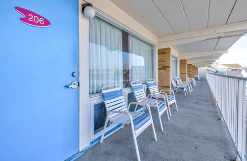 Wildwood Condo | Cara Mara Studio with Pool, Patio, and Ocean Views