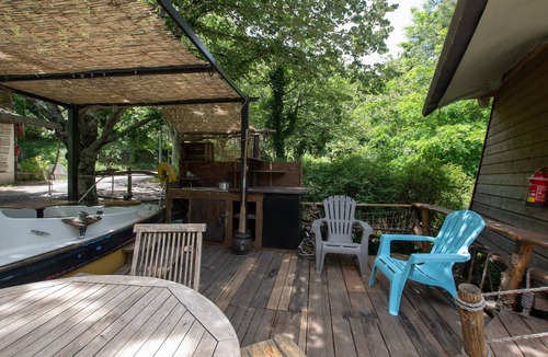 Malbosc RV Rental | Caravan 'La Pêcherie' with Private Terrace