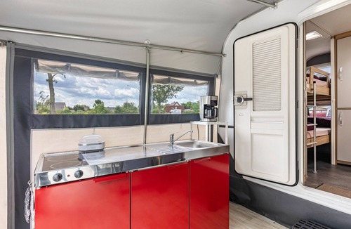 Alt Zeschdorf RV Rental | Caravan 'Max 2 Erw Und 2 Kd' with Shared Garden and Wi-Fi