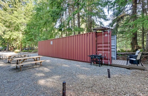 Pierce County Apartment | Carbonado Studio w/Deck & Blackstone Griddle!