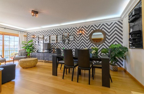 Carcavelos Apartment | Carcavelos Beach
