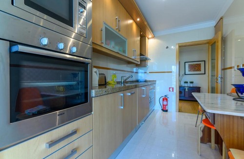 Carcavelos Apartment | Carcavelos Beach