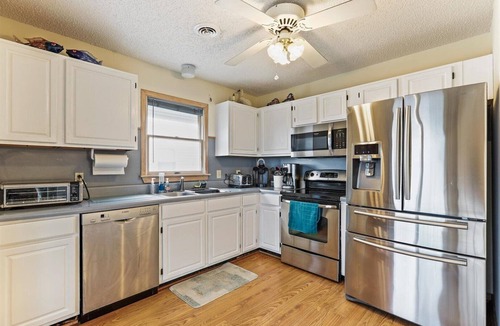 Sea Retreat House | Carefree in Kitty Hawk, NC! Just a few steps from direct beach access.