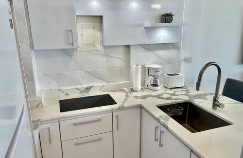 Vilomar Condo | Caribbean Beach front King bed with large balcony