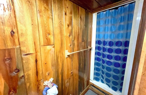 Deltana Cabin | Caribou Cabin -Rustic Cabin with Sauna
