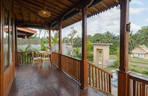 Sambahan Villa | Carik Mesari