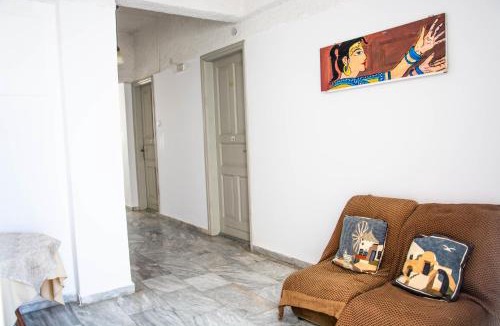 Akrotiri House | Carlos Pension
