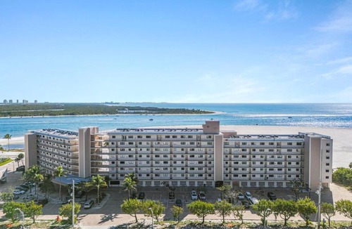 South Island Apartment | Carlos Point 336 Beautiful Gulf Front 2 Bedroom Condo on the South End of the Island! condo
