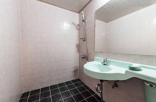 Sokcho Hotel | Carlsbed Motel
