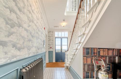 Mappleton House | Carlton Manor