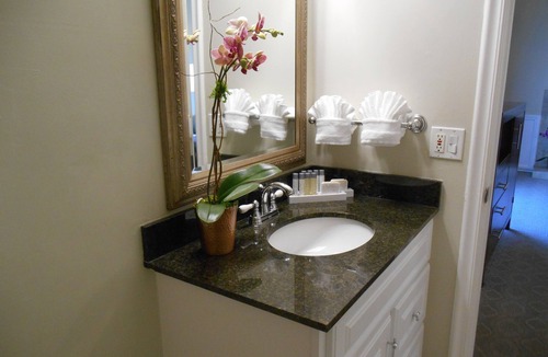 Northeast Carmel Hotel | Carmel Bay View Inn