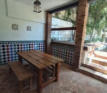 Beiro Villa | Carmen de la Muralla - con Piscina y Parking gratuito en Albaicín Granada
