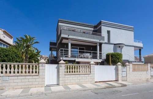 Oliva House | Carmen