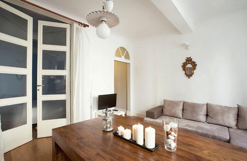 San Frediano Apartment | Carmine Suite