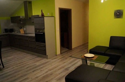 Oberdachstetten Apartment | Carolin 65 m² vacation apartment with 2 bedrooms and pool in Romantic Franconia