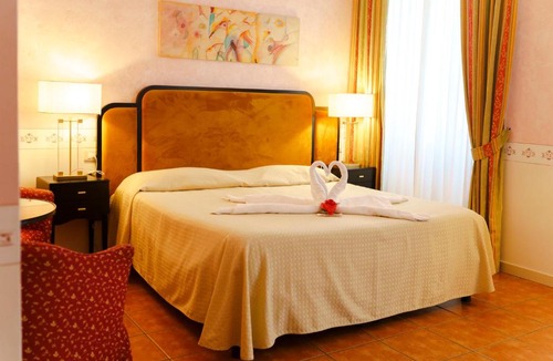 Brusimpiano Hotel | Caroline Hotel