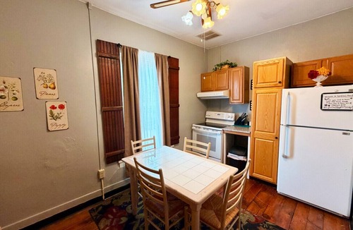 Coshocton Apartment | Caroline`s Place in Historic Roscoe Village