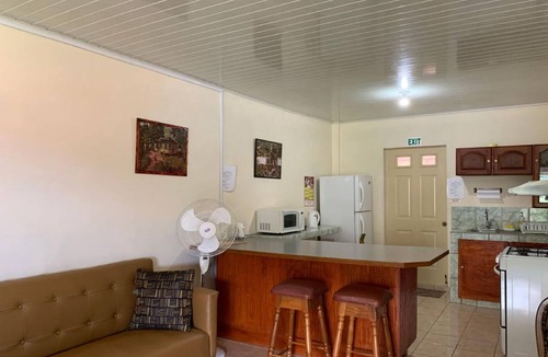 Maraval Apartment | Carolyn's View has a full apartment and four double occupancy rooms.