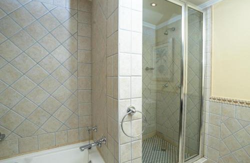 Pienaarsrivier Hotel | Carousel Hotel